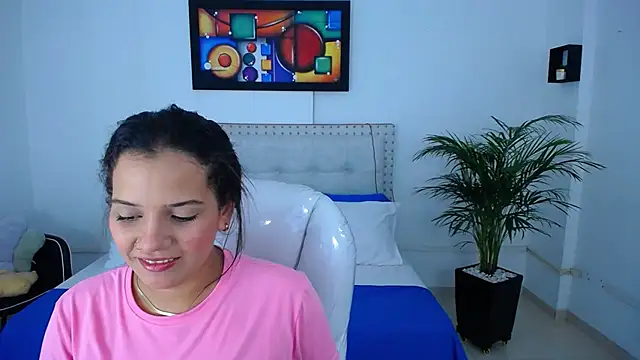 Chiqui milk  online show from 02/21/25, 08:38