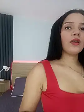 Chiqui milk  online show from 09/27/25, 06:57