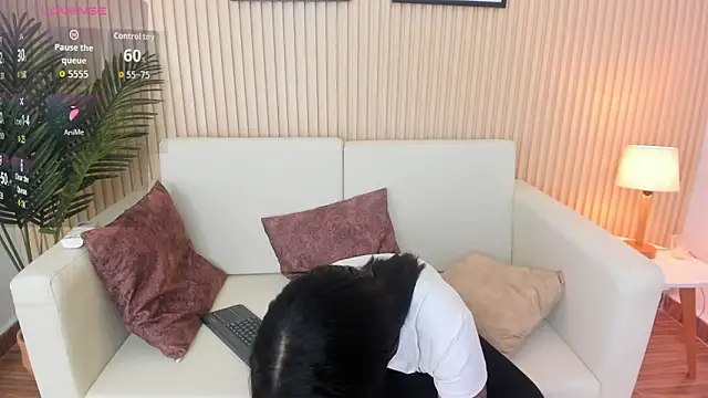 Chiqui milk  online show from 10/09/25, 07:12