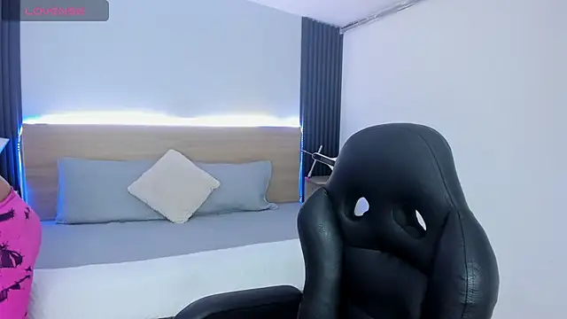 Chiqui milk  online show from 12/02/25, 06:47