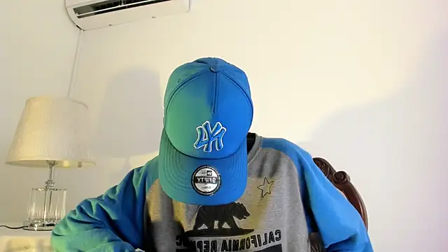 Snapshot of dikey_62 chatting on 01/28/25, 10:56 dikey 62 online show from 01/28/25, 10:56