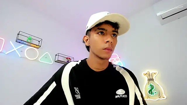 Snapshot of dikey_62 chatting on 03/11/25, 05:38 dikey 62 online show from 03/11/25, 05:38