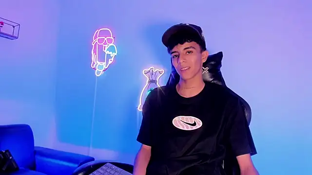 Snapshot of dikey_62 chatting on 09/27/25, 08:47 dikey 62 online show from 09/27/25, 08:47