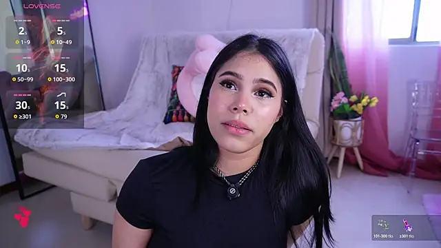 Natasha  Sccott online show from 11/06/25, 06:20