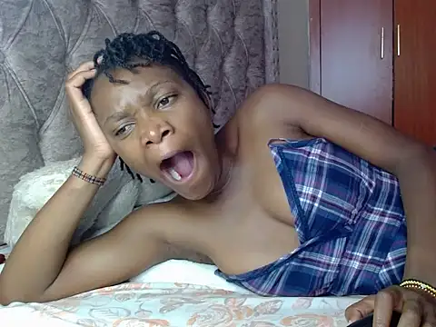 Snapshot of Naughty_Girl17 chatting on 03/03/25, 06:59 Naughty Girl17 online show from 03/03/25, 06:59