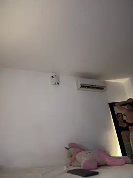 Snapshot of Hips_hannah chatting on 02/13/25, 12:02 Hips hannah online show from 02/13/25, 12:02