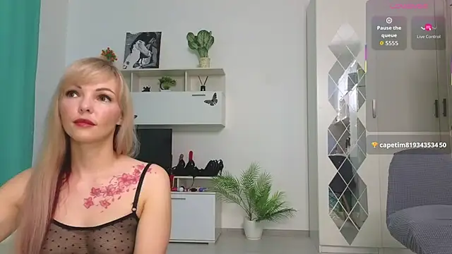 Molliblum online show from 05/20/26, 02:23
