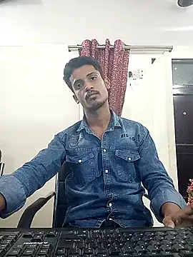 Snapshot of curlyhairboy_ chatting on 09/12/25, 10:37 curlyhairboy online show from 09/12/25, 10:37