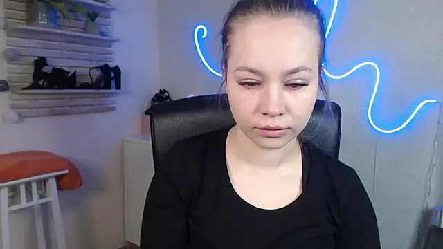 holly xglam online show from 12/31/24, 07:10