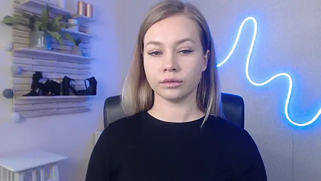 holly xglam online show from 01/16/25, 06:35