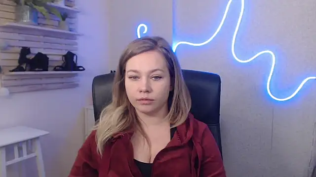 holly xglam online show from 01/20/25, 07:36