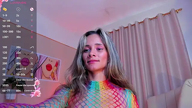 Snapshot of SkiinnyAna chatting on 02/24/25, 10:47 SkiinnyAna online show from 02/24/25, 10:47