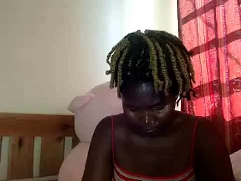Snapshot of Sexxy_pretty24 chatting on 02/07/25, 01:01 Sexxy pretty24 online show from 02/07/25, 01:01
