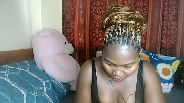 Snapshot of Sexxy_pretty24 chatting on 10/13/25, 04:23 Sexxy pretty24 online show from 10/13/25, 04:23