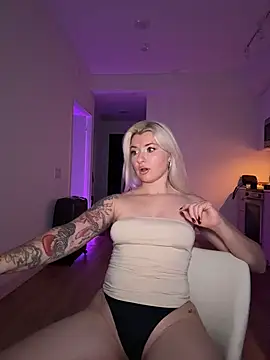 Snapshot of Anour_amour chatting on 11/23/25, 04:34 Anour amour online show from 11/23/25, 04:34