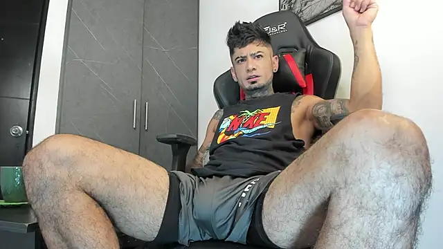Snapshot of sergiio_mesa27 chatting on 09/26/25, 01:15 sergiio mesa27 online show from 09/26/25, 01:15