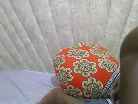 Snapshot of Sexy_Villagegal chatting on 06/16/26, 02:30 Sexy Villagegal online show from 06/16/26, 02:30
