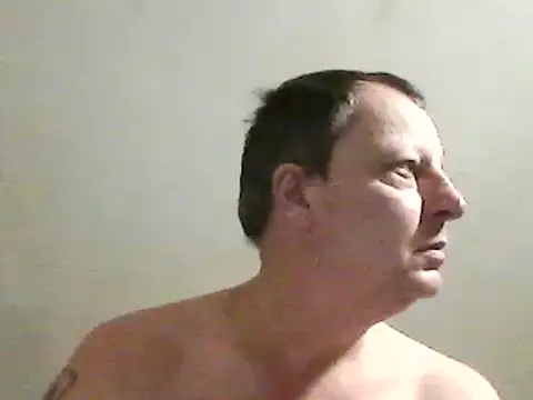 Snapshot of chubbybear2cum chatting on 12/16/24, 11:07 chubbybear2cum online show from 12/16/24, 11:07