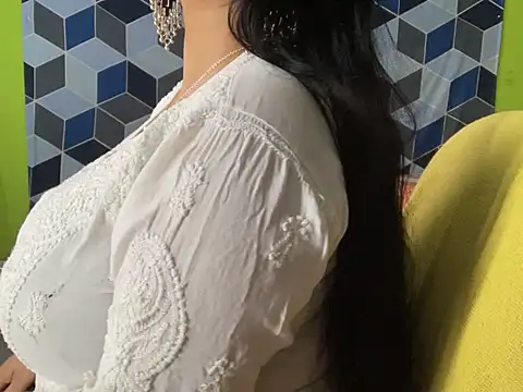 Aishwarya 101  online show from 01/24/25, 05:32