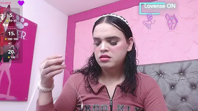 Pearl Michelts online show from 06/17/26, 01:12