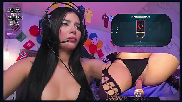 SweetieCloe  online show from 06/22/26, 09:34