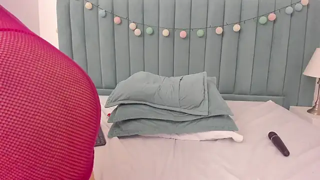 ChannelFox   online show from 02/19/25, 10:09