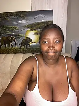 Snapshot of Naughty-sonia2 chatting on 02/05/25, 05:20 Naughty-sonia2 online show from 02/05/25, 05:20