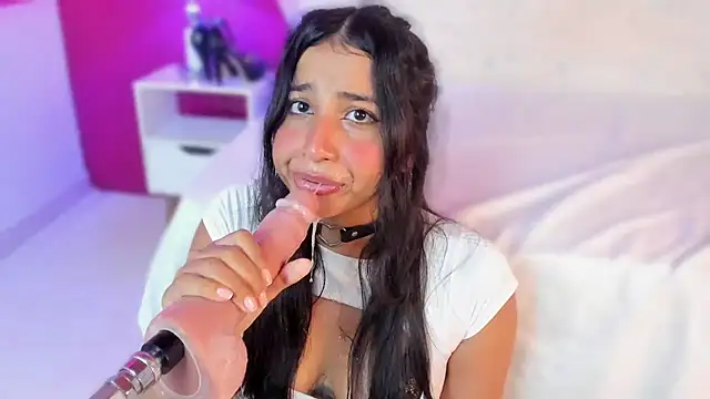 Miliaangeles online show from 02/13/25, 06:16