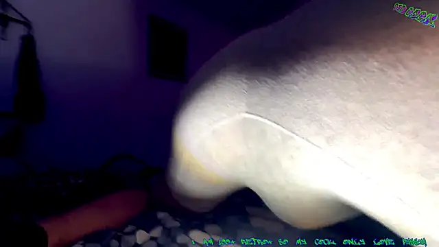 Snapshot of Deutscher_Gro8schwanz_88 chatting on 02/08/25, 04:25 Deutscher Gro8schwanz 88 online show from 02/08/25, 04:25