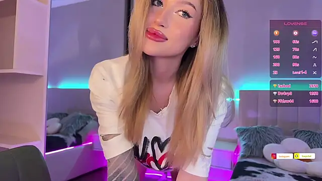 ellie miu online show from 03/16/25, 02:43