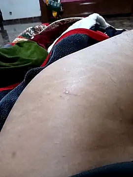 Snapshot of SambaedViewer chatting on 03/05/26, 04:25 SambaedViewer online show from 03/05/26, 04:25