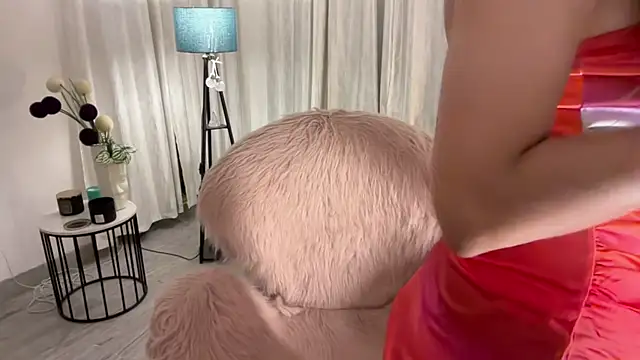 Unique-Beauty online show from 01/11/25, 02:15