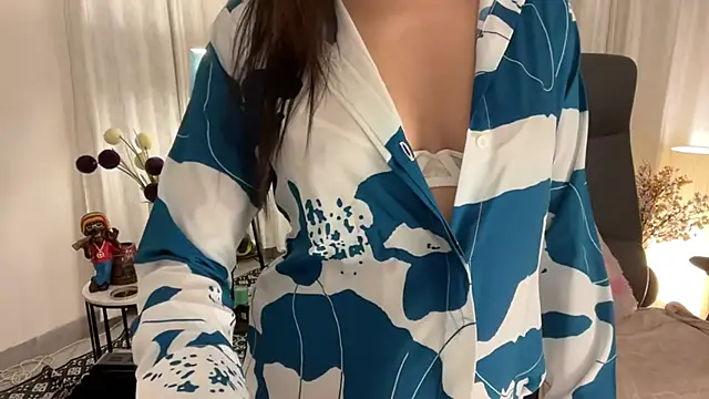 Unique-Beauty online show from 03/06/25, 02:18