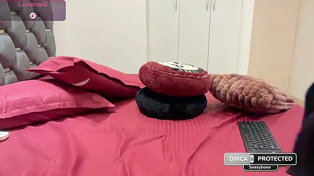 Snapshot of Unique-Beauty chatting on 05/02/26, 04:56 Unique-Beauty online show from 05/02/26, 04:56