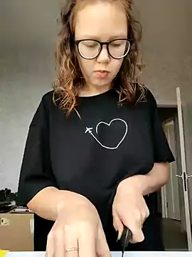  AnMiss  online show from 10/16/25, 08:48