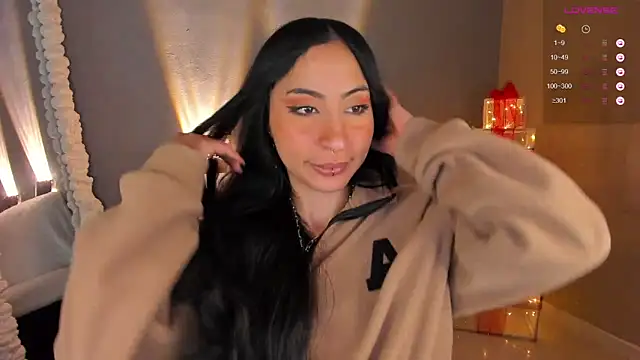 amber curly online show from 12/12/24, 10:42