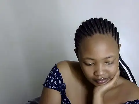 Snapshot of Q_amor2 chatting on 12/03/24, 08:28 Q amor2 online show from 12/03/24, 08:28