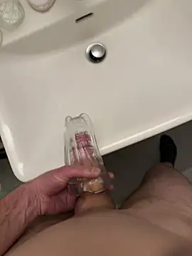 Snapshot of oneeight28 chatting on 01/12/26, 01:49 oneeight28 online show from 01/12/26, 01:49