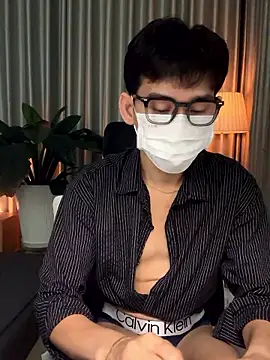 Snapshot of MinhTuanLive chatting on 02/10/26, 06:17 MinhTuanLive online show from 02/10/26, 06:17