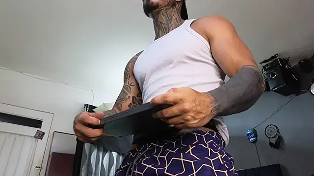 Snapshot of john_cartter1 chatting on 01/28/25, 05:14 john cartter1 online show from 01/28/25, 05:14