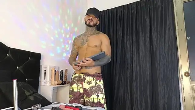 Snapshot of john_cartter1 chatting on 02/19/25, 02:12 john cartter1 online show from 02/19/25, 02:12