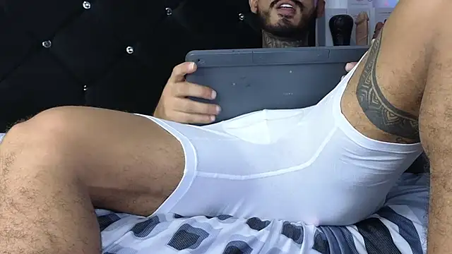 Snapshot of john_cartter1 chatting on 02/27/25, 02:10 john cartter1 online show from 02/27/25, 02:10