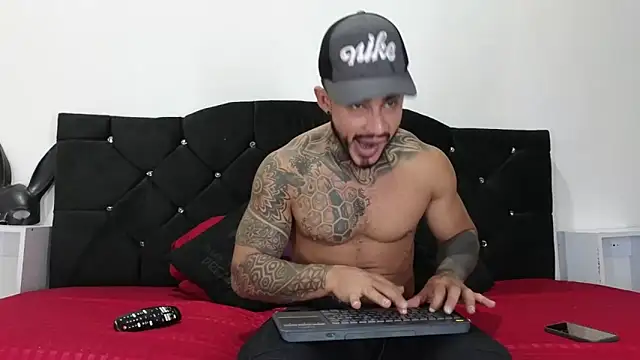 Snapshot of john_cartter1 chatting on 03/05/25, 11:17 john cartter1 online show from 03/05/25, 11:17