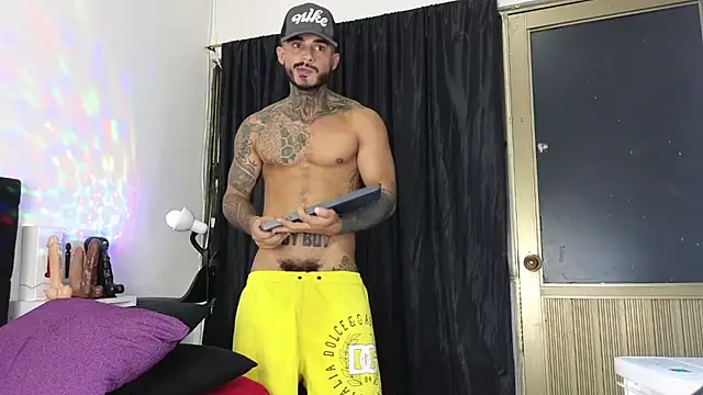 Snapshot of john_cartter1 chatting on 03/05/25, 05:29 john cartter1 online show from 03/05/25, 05:29