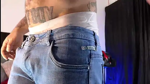 Snapshot of john_cartter1 chatting on 10/17/25, 11:02 john cartter1 online show from 10/17/25, 11:02