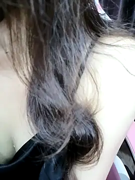 Snapshot of _Linez_ chatting on 12/04/24, 04:16  Linez  online show from 12/04/24, 04:16