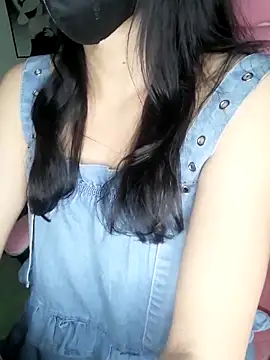 Snapshot of _Linez_ chatting on 03/17/25, 03:29  Linez  online show from 03/17/25, 03:29