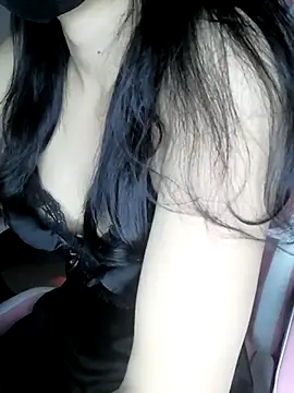 Snapshot of _Linez_ chatting on 03/21/25, 04:40  Linez  online show from 03/21/25, 04:40