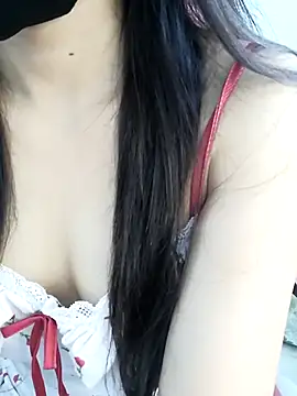 Snapshot of _Linez_ chatting on 09/12/25, 05:02  Linez  online show from 09/12/25, 05:02