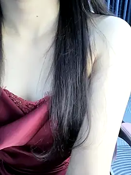 Snapshot of _Linez_ chatting on 09/23/25, 04:43  Linez  online show from 09/23/25, 04:43